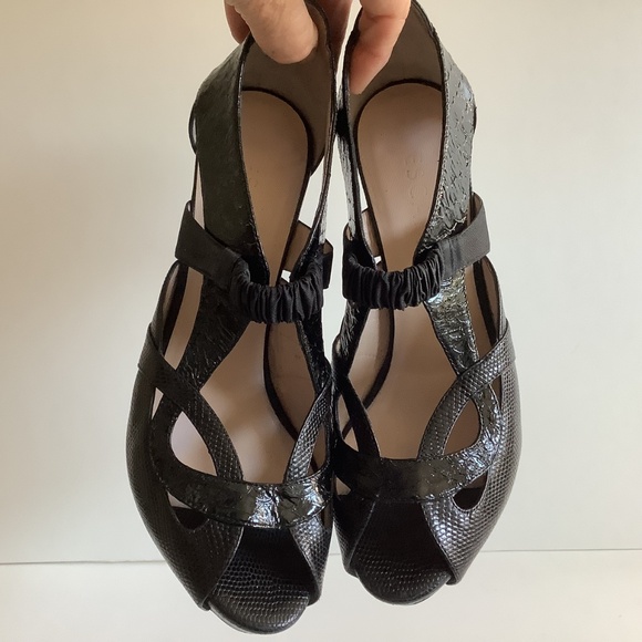 Escada Black Leather Peep-Toe Stiletto Heels, Beautiful EUC! Size 38.5 - Picture 8 of 11